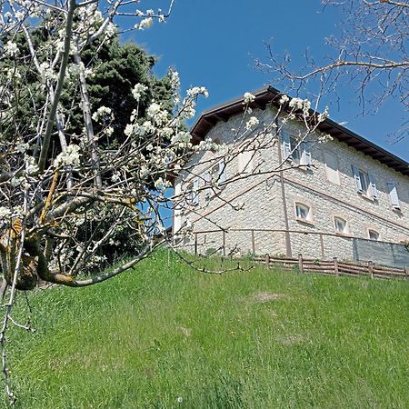 مبيت وإفطار Bebbio Casale Monte Valestra المظهر الخارجي الصورة