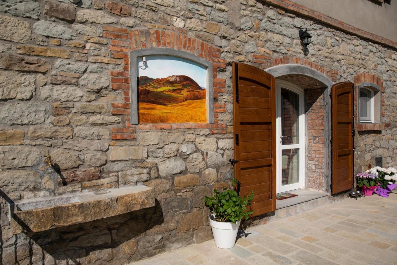 مبيت وإفطار Bebbio Casale Monte Valestra المظهر الخارجي الصورة