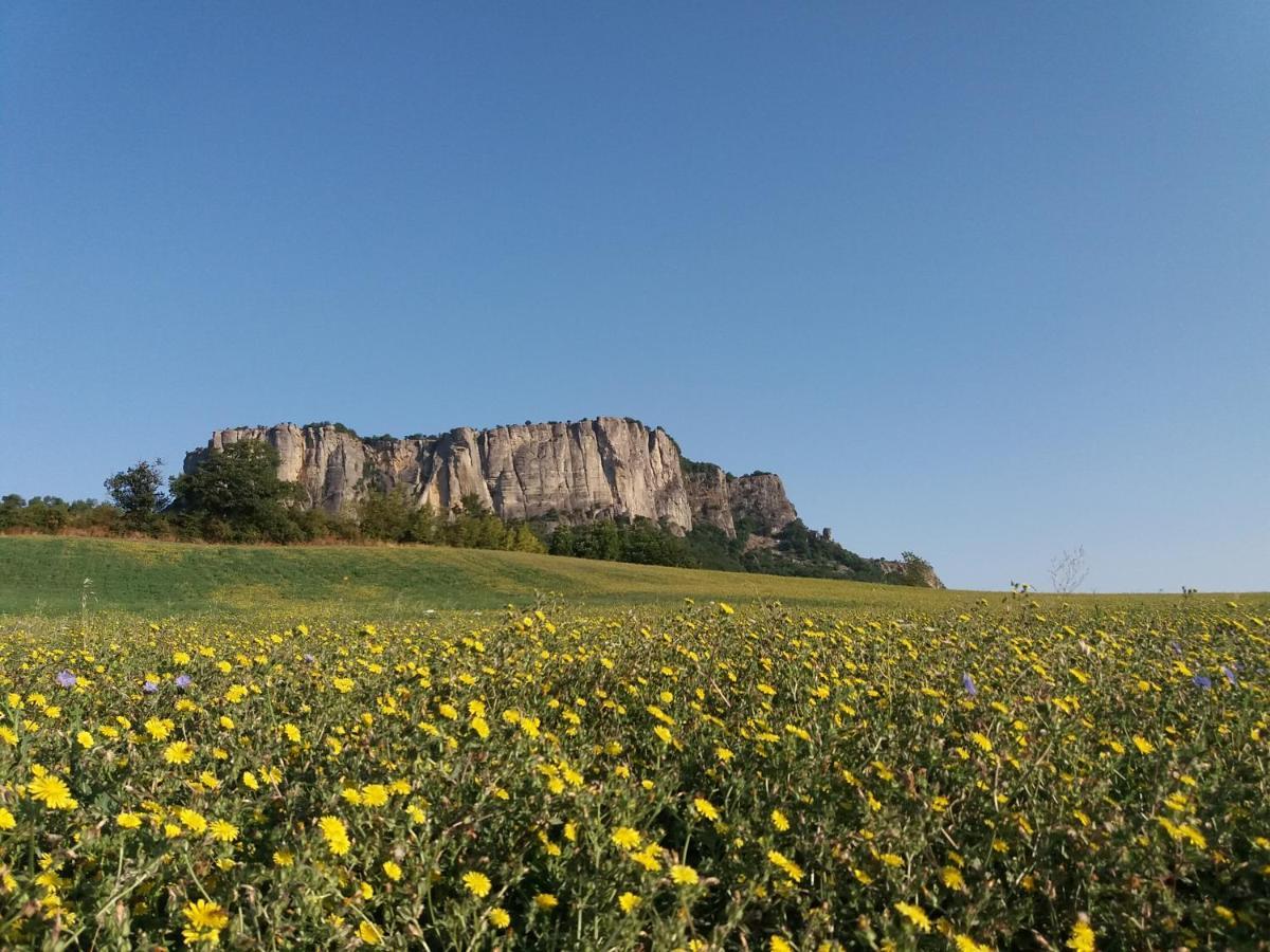 مبيت وإفطار Bebbio Casale Monte Valestra المظهر الخارجي الصورة