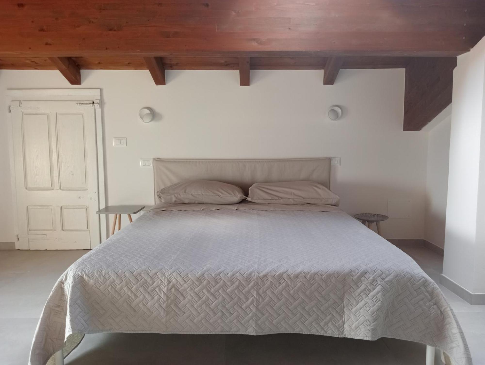 مبيت وإفطار Bebbio Casale Monte Valestra الغرفة الصورة