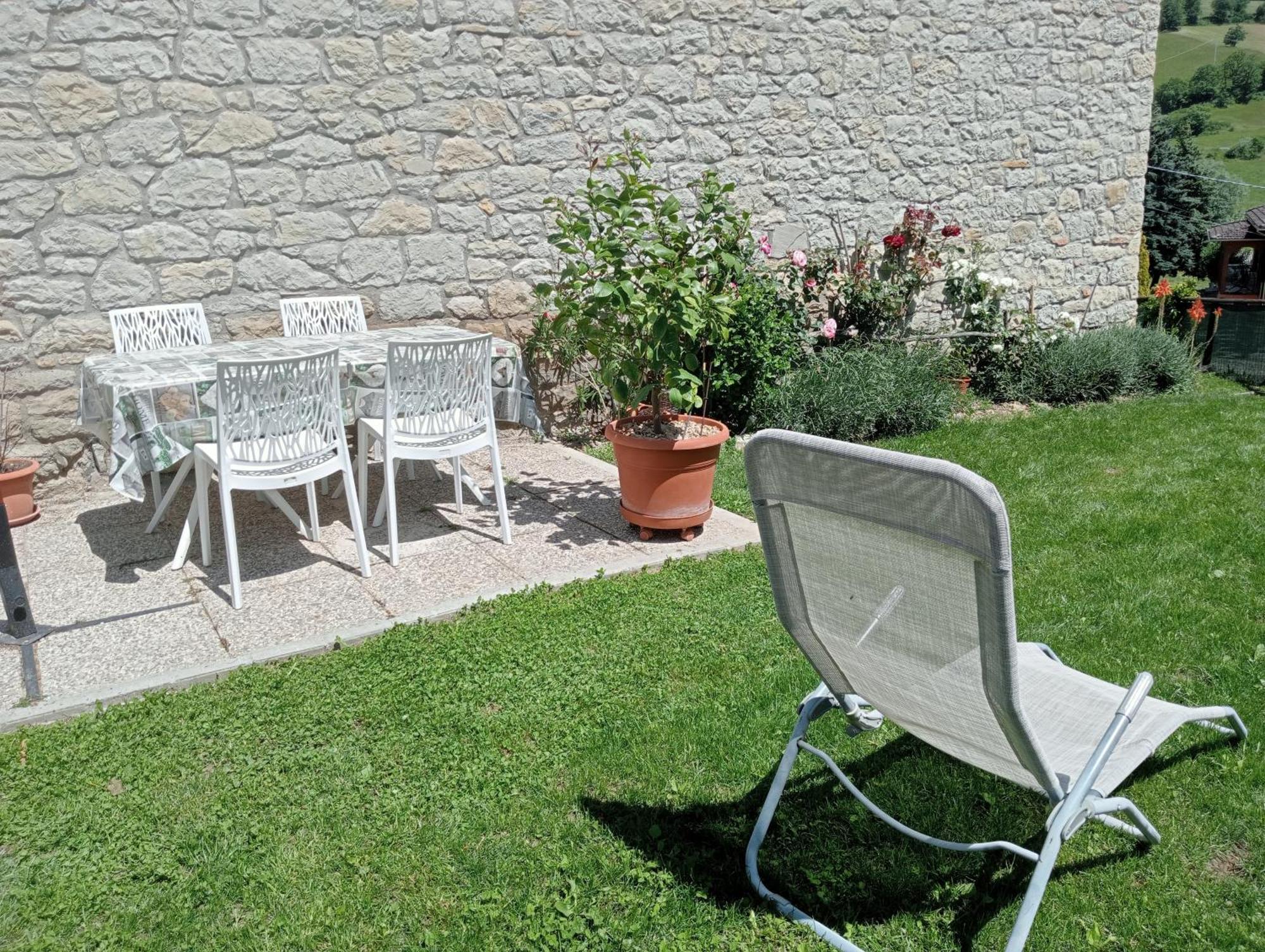 مبيت وإفطار Bebbio Casale Monte Valestra الغرفة الصورة
